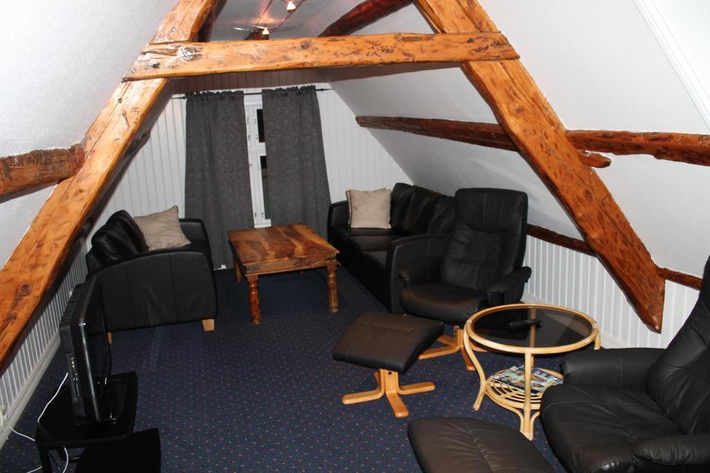 Kjobmandsgaarden Hotel Mandal Pokoj fotografie